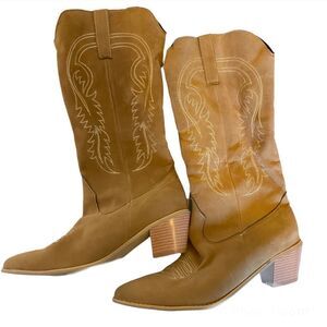 Cowgirl Cowboy tan Western Boots pointed toe faux suede Size 42 (US 9/10)
